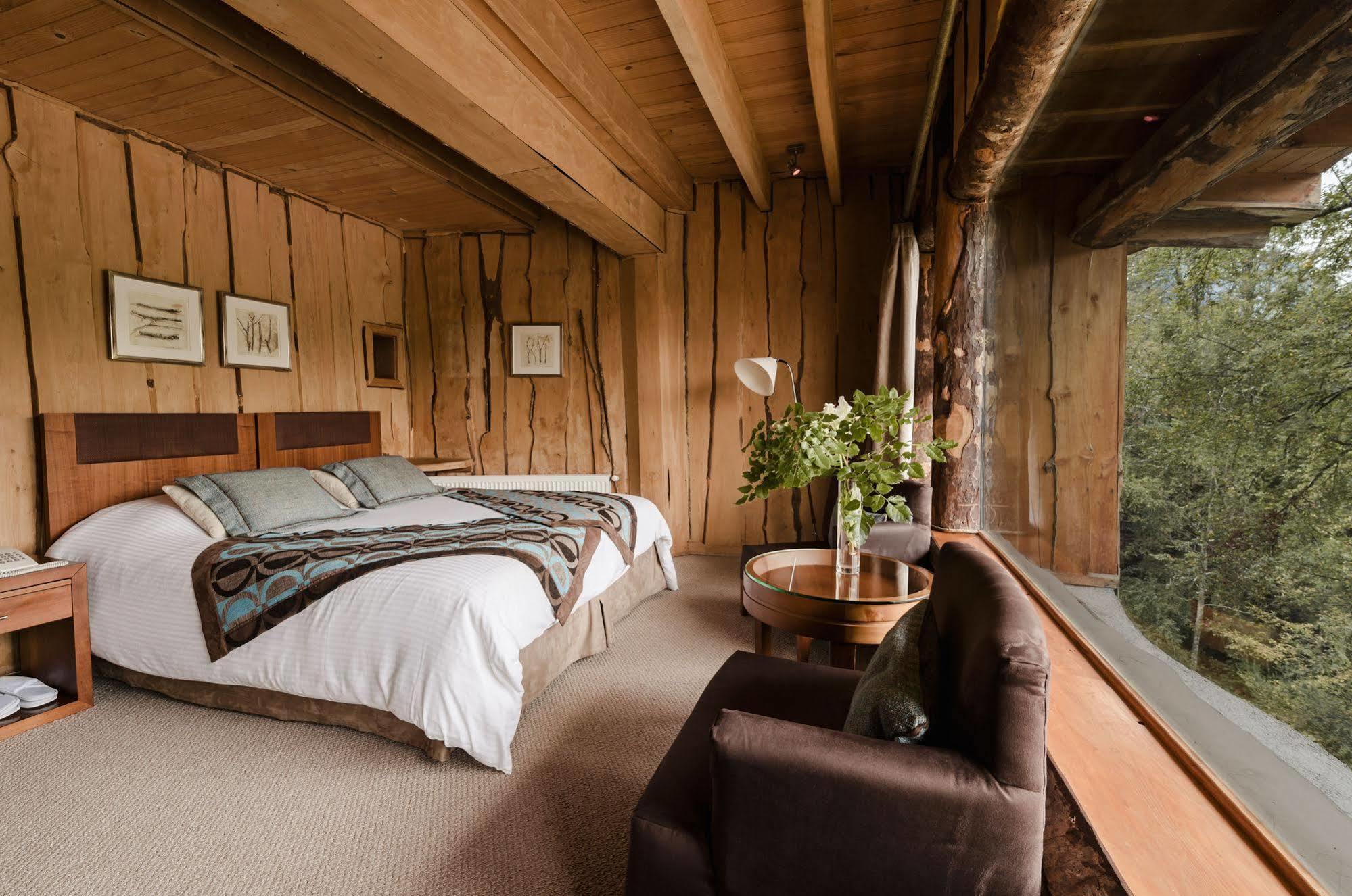 Huilo Huilo Nothofagus Hotel & Spa Пуерто Фуй Екстериор снимка
