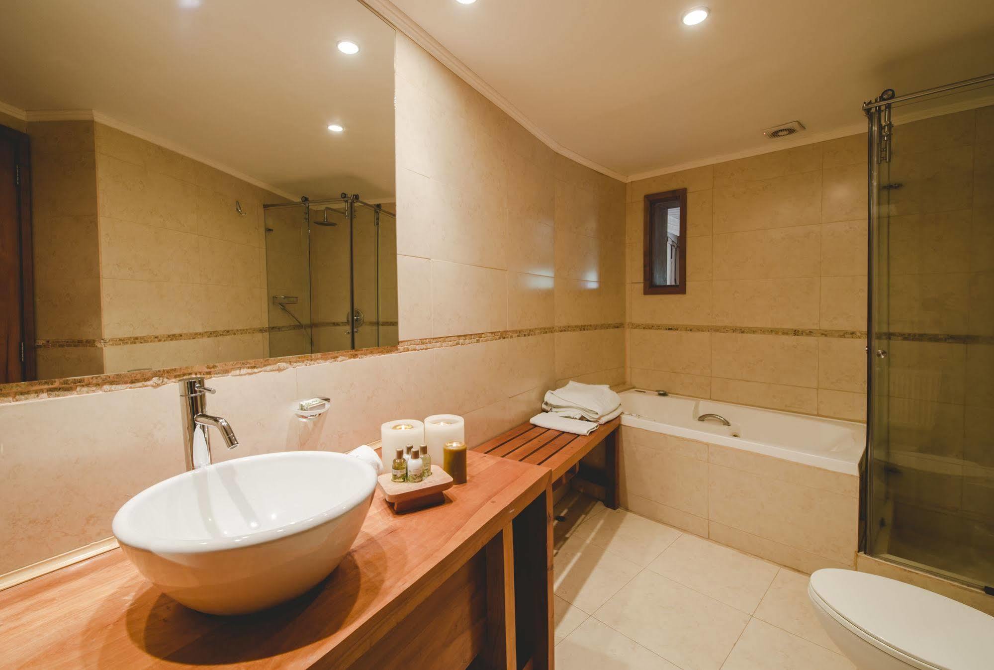 Huilo Huilo Nothofagus Hotel & Spa Пуерто Фуй Екстериор снимка